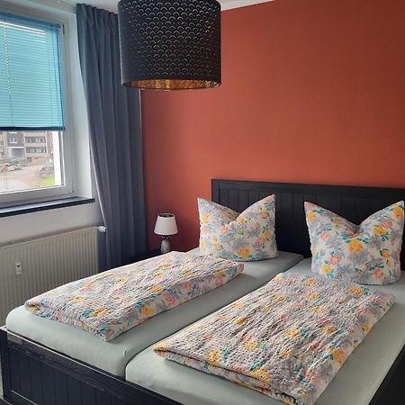 Apartment - Gaestewohnung - Unterkunft Monteure Chemnitz  Exteriér fotografie