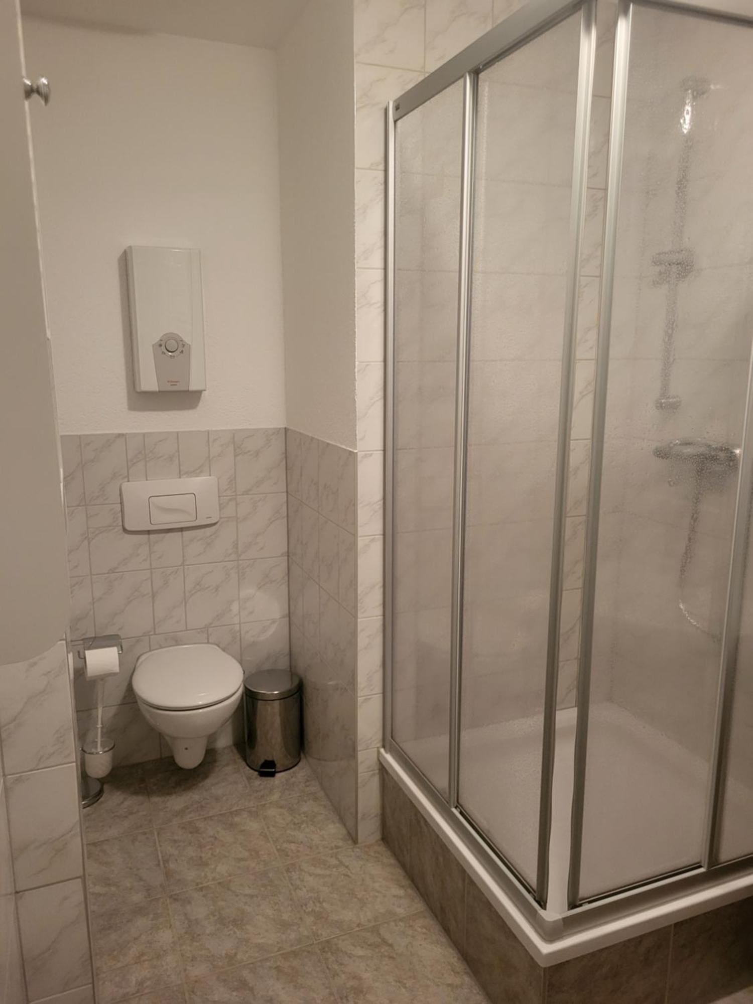 Apartment - Gaestewohnung - Unterkunft Monteure Chemnitz  Exteriér fotografie